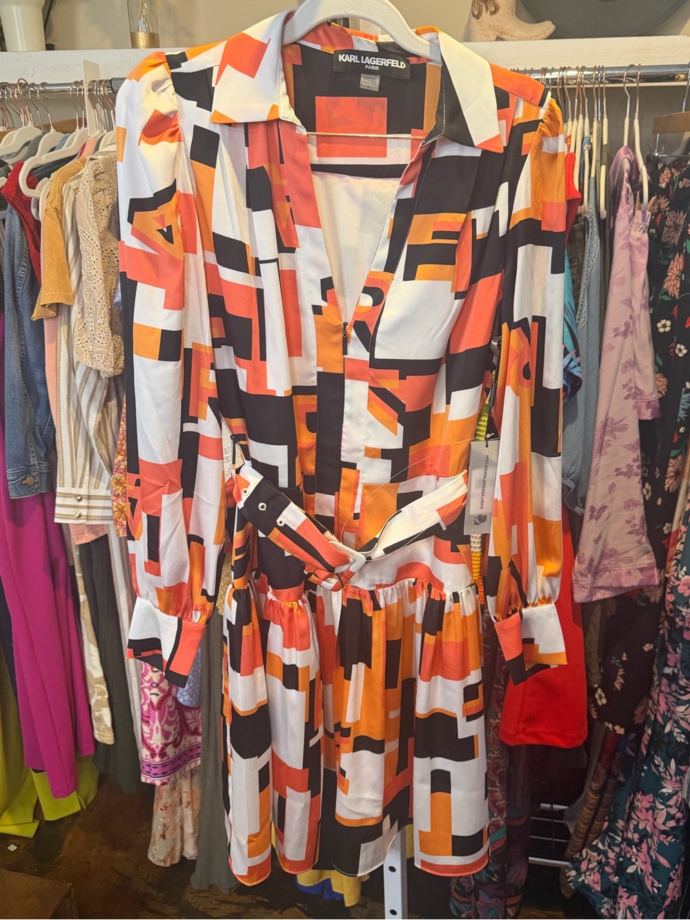 NWT Karl Lagerfeld Paris Geometric Print Long-Sleeve Satin Dress - Picture 6 of 8